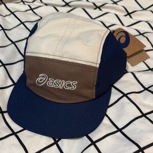 NWT ASICS 5 Panel Hat